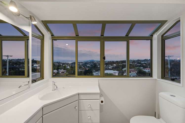825 East Coast Road Browns Bay_15