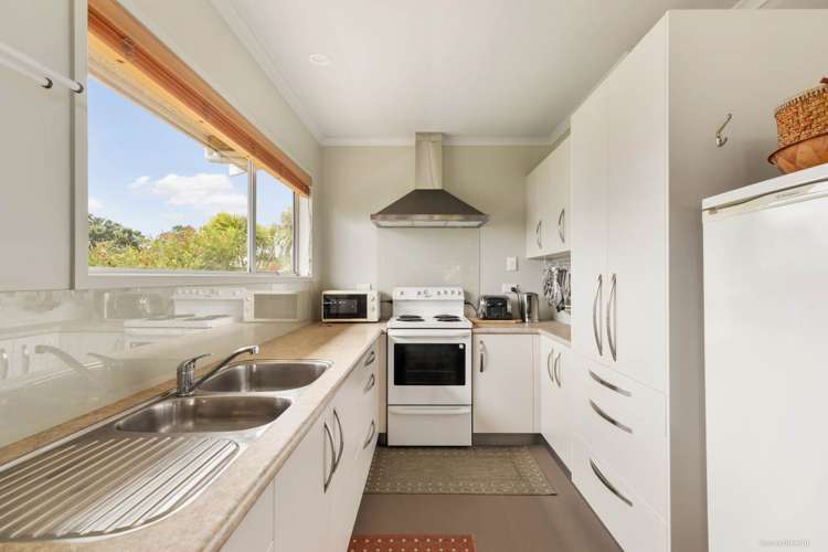 6 Sergeant Road Awhitu_6