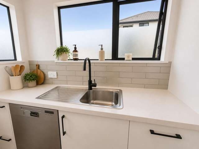 6/96 Poulson Street 1380_3