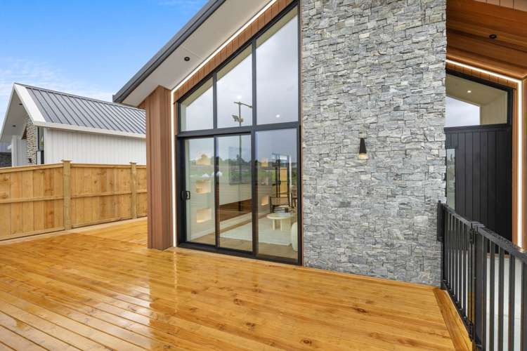 6 & 8 Tuwai Crescent Opaheke_64