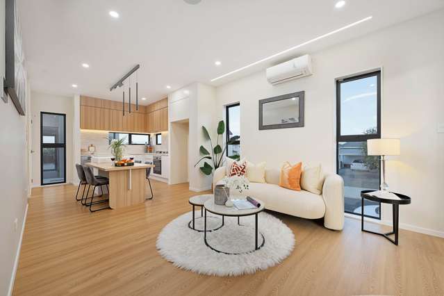 Experience Modern Living in Henderson!