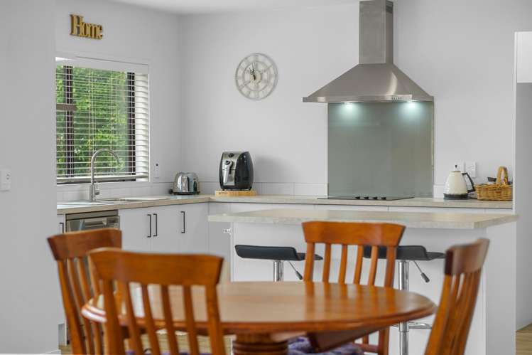 7 Waugh Lane Huntly_5