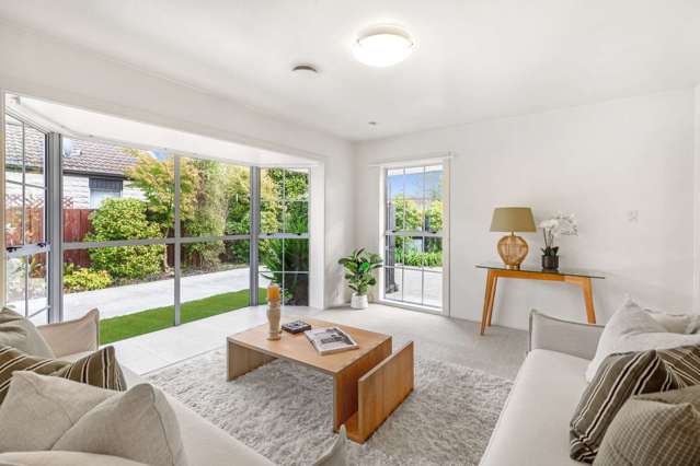 1/21 Greenock Street Redwood_1