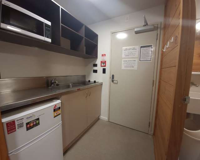 316/12 Martin Square 2185_1