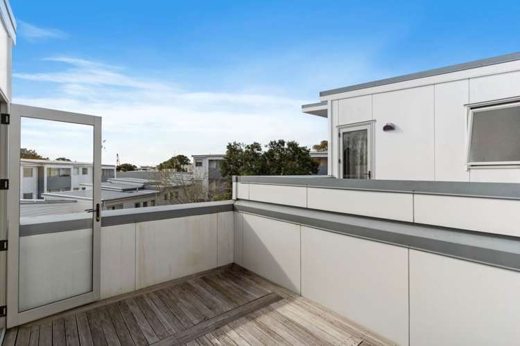 60/3 Wagener Place Mount Albert_9