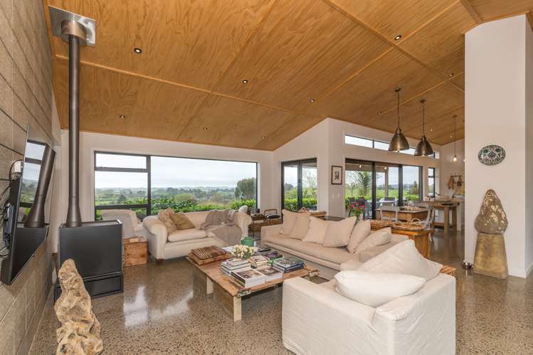 141 Manakau Heights Drive Manakau_2