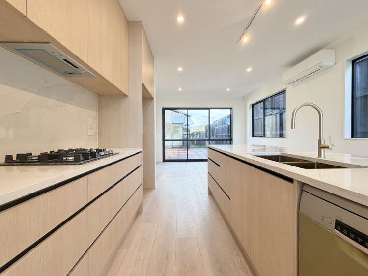 67 Huanui Drive Orewa_6