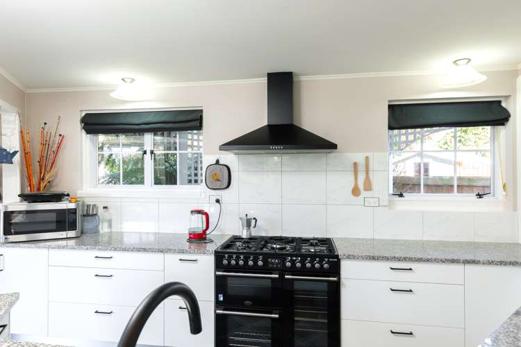 48 Beach Road Waikawa_6