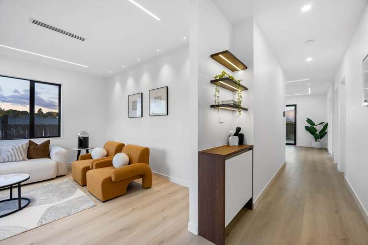 11 Awanui Road Red Beach_17