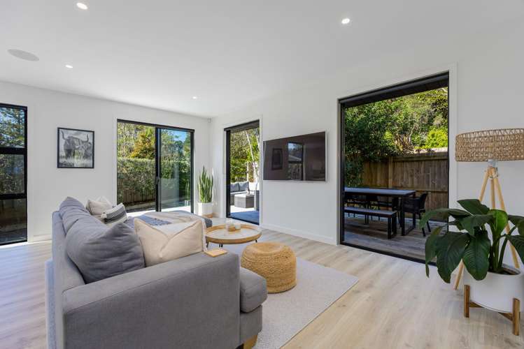 412 Leigh Road Whangateau_10