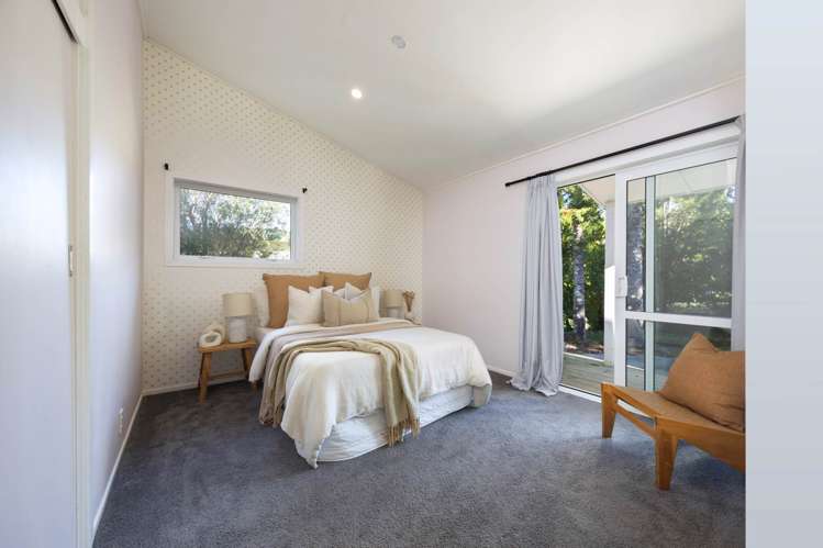 82 Kauri Point Road Laingholm_12