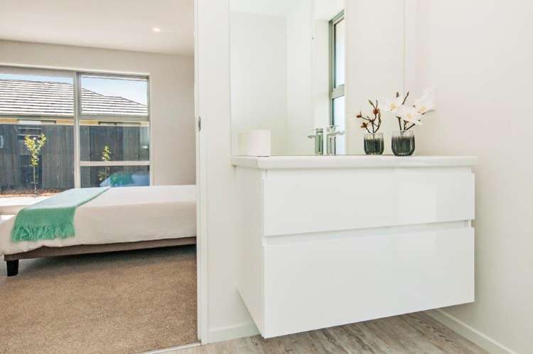 63 Longcot Drive Rolleston_10