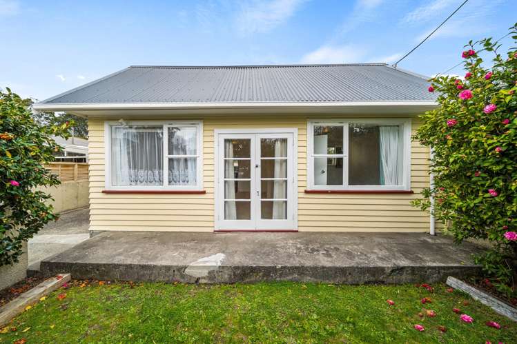 15 Waite Street Featherston_16