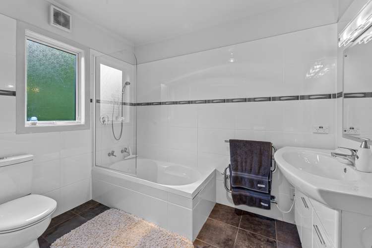 21 Bassett Road Mauku_11