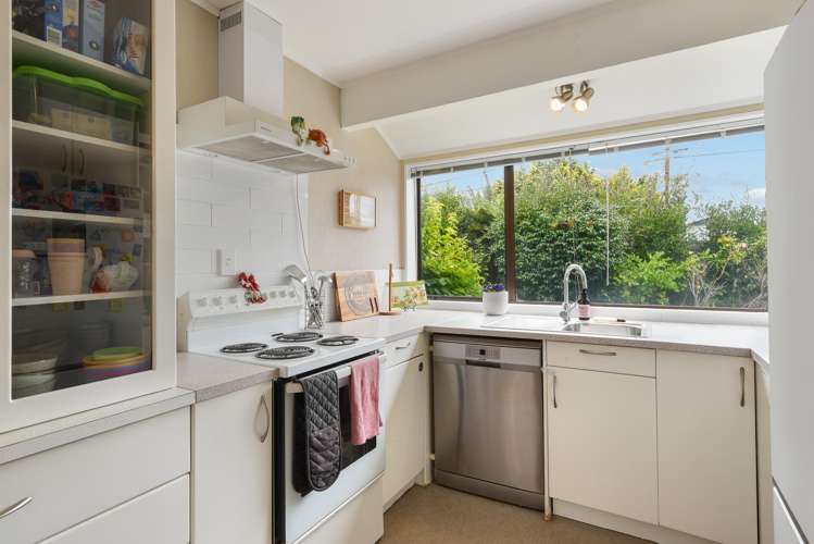 1-191 Malfroy Road Utuhina_4