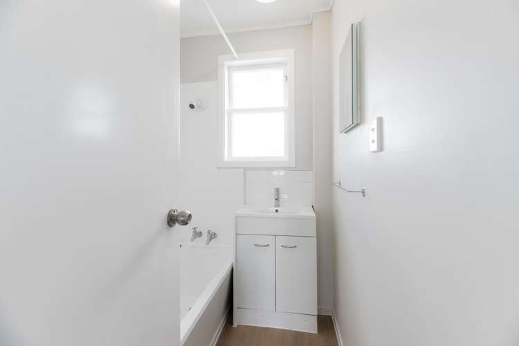 51 Parkinson Avenue Mount Roskill_13