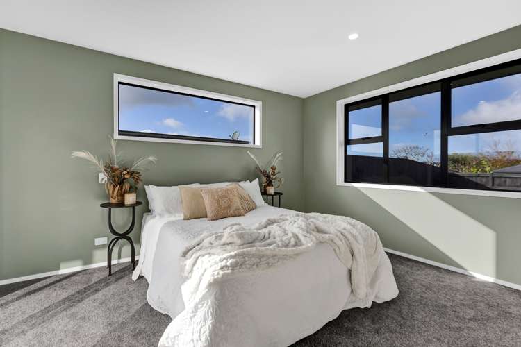 6 Oliver O'Leary Way Westown_12