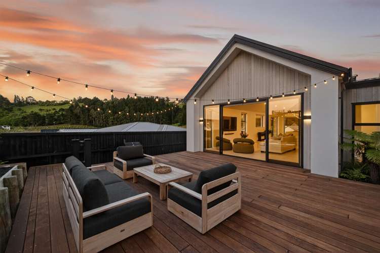 6 Round Hill Rise Cracroft_30