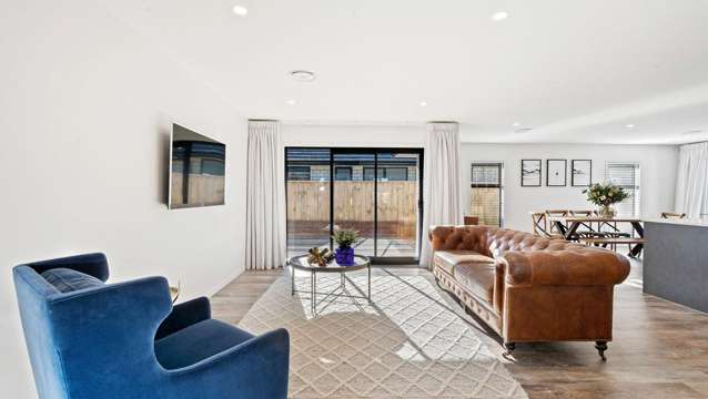 255 Parklands Avenue Taranaki_1