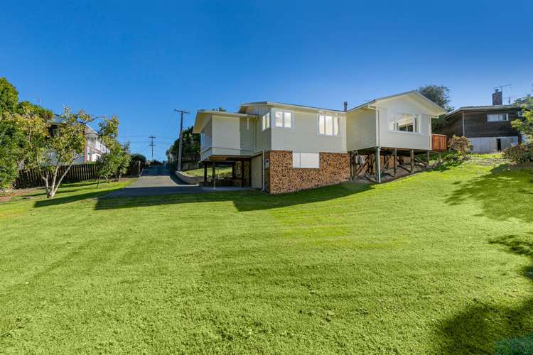 79 Tiroroa Avenue Te Atatu South_19