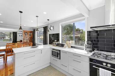 149 Stokes Valley Road_4