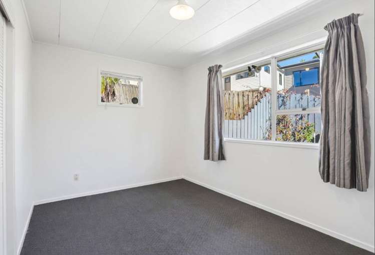 20 Zingaro Place Massey_7