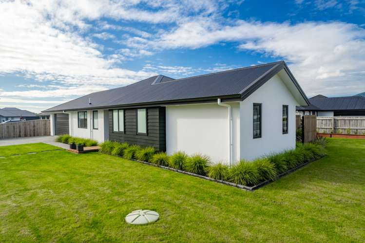 2 Youngberry Drive Richmond_19