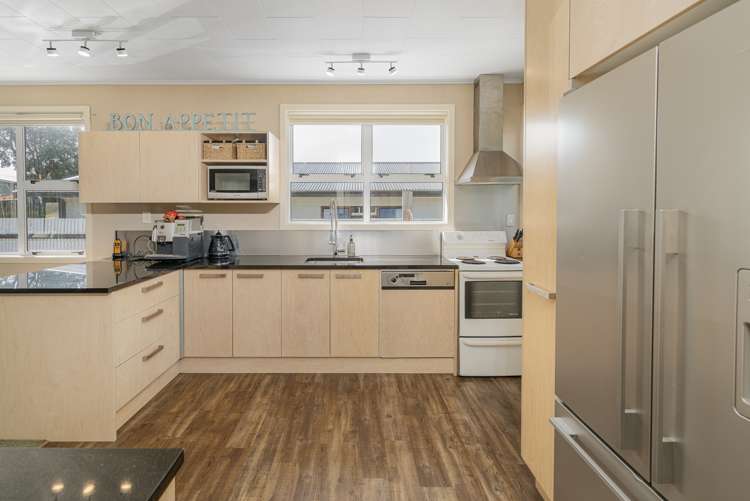 14 School Road Whitianga_9