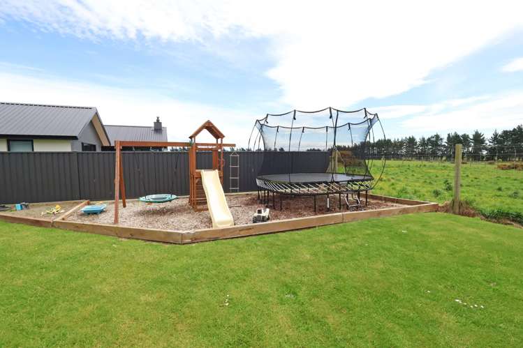 32 Lindsay Way Grasmere_44