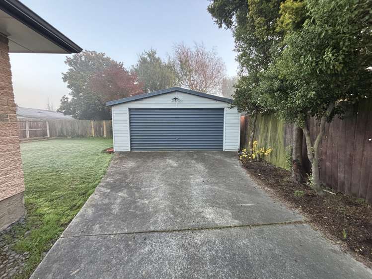 10 Waiau St Cracroft_25