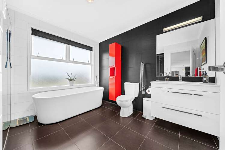 54 & 56 Saddleton Road Waiau Pa_40