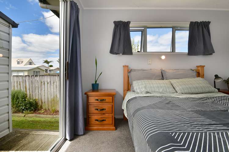 4b Parakai Avenue Parakai_11