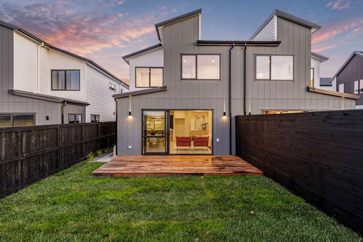 94 Parish Drive_3