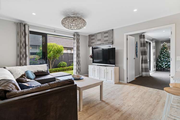 7 Livingstone Drive Papamoa_10