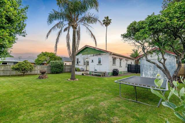 Fully Renovated 3-Bedroom Standalone Home on Great South Road Otahuhu