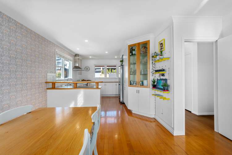 22 Seaview Road Otumoetai_6