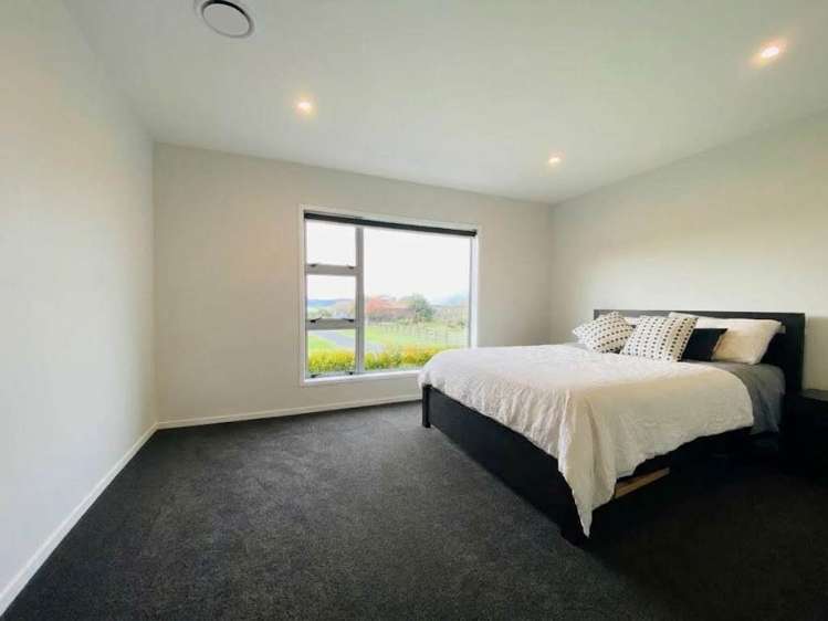 20 Penrhys Close Waitakaruru_8