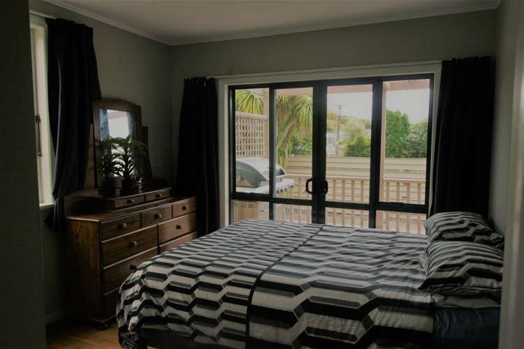 24 Waro Drive Hikurangi_9