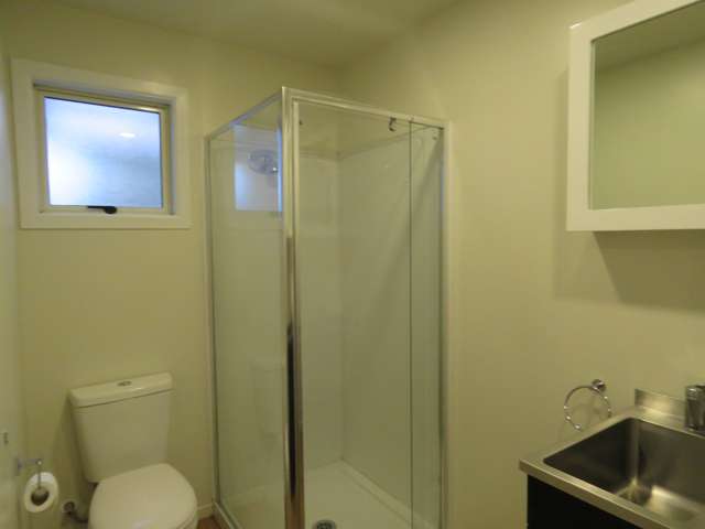1/33 Radley Street Woolston_4