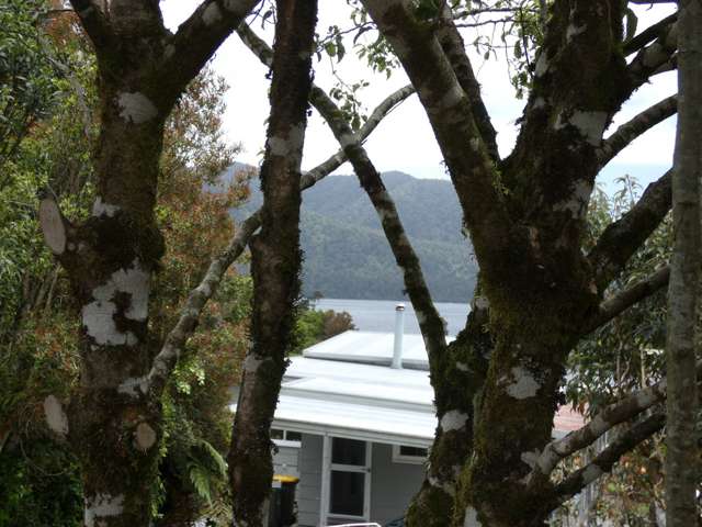 14 Stuart Street Lake Kaniere_2