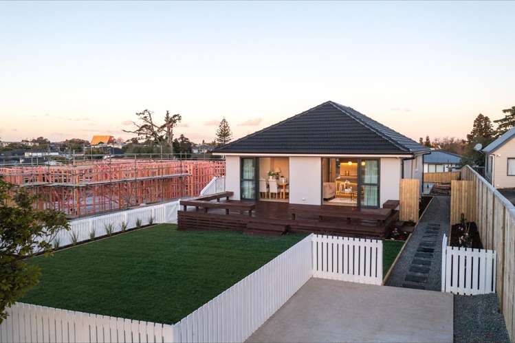 57 Taioma Crescent Te Atatu Peninsula_26
