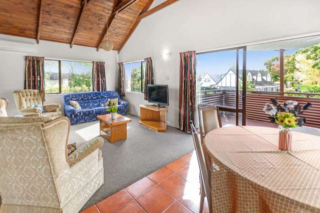 8b Oriana Crescent Bellevue_1