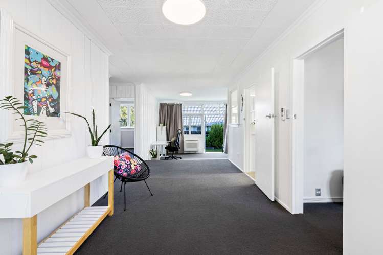 2/132 Edmonton Road Te Atatu South_7