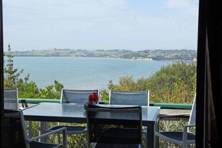 14 Puriri Place Sandspit_12