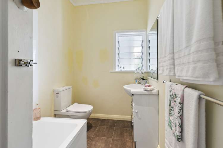 22 Reef Street Island Bay_13