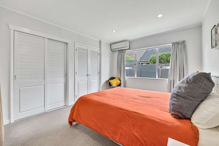 2/17 Beach Road Pahurehure_8