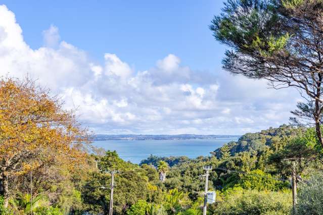 Peaceful Haven with Bay Views