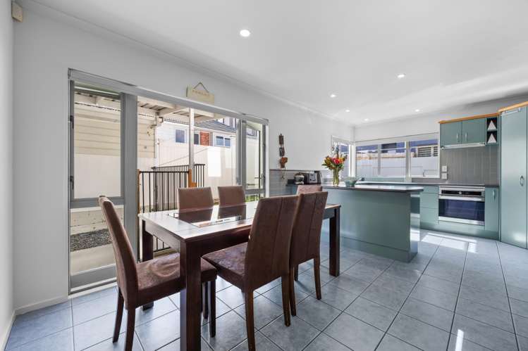 6 Toru Street Te Atatu Peninsula_11