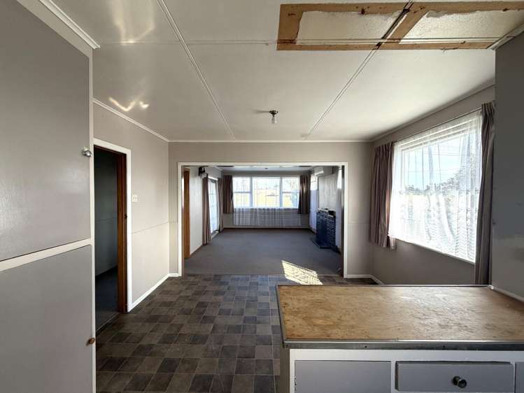 2 Ranfurly Street Waitara_5