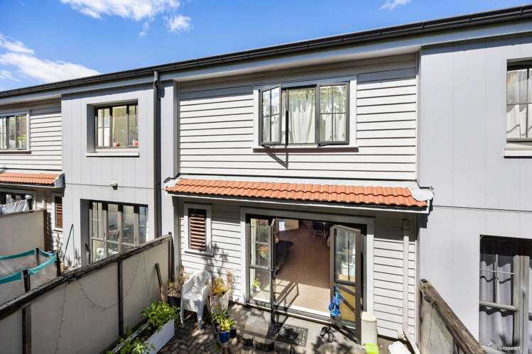 2/1 Harrison Road Mt Wellington_12